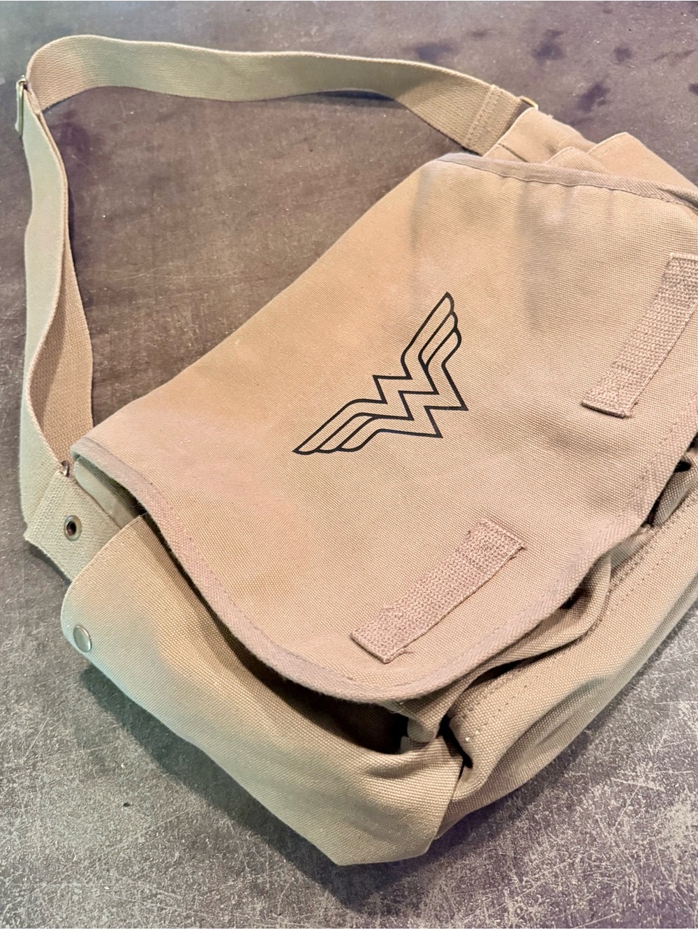 Canvas Crossbody Messenger Bag - Army Green With Wonder Women Logo. Unbranded
